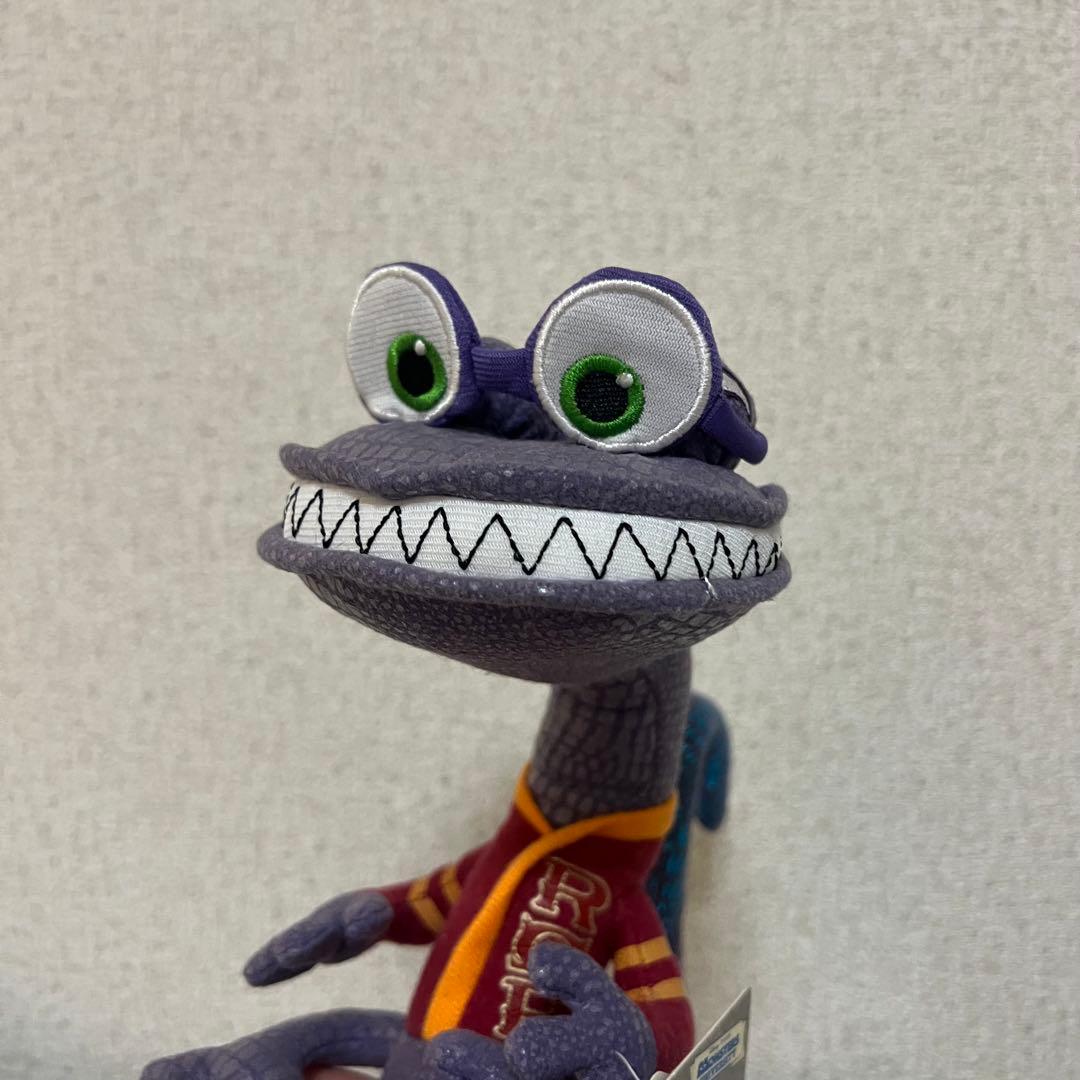 モンスターズ・ユニバーシティ ランドール ぬいぐるみ - メルカリ