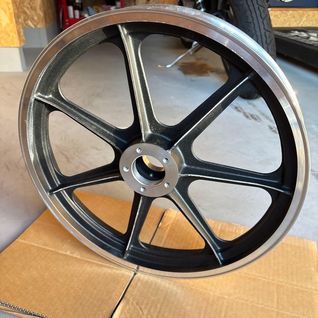 Harley-Davidson MORRIS 7キャストホイール 最終値下げ - メルカリ
