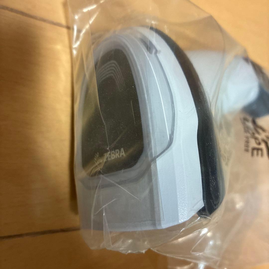 未使用品Zebra USB バーコードリーダー DS8108 1.8m