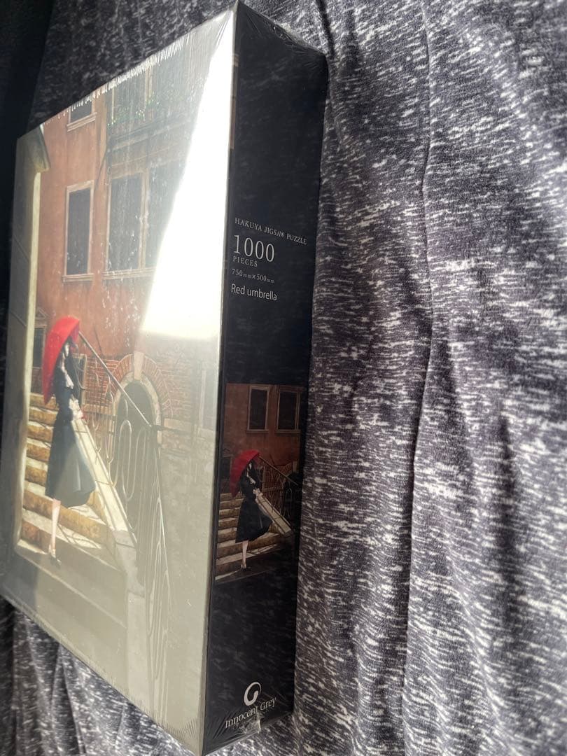 Innocent Grey 白夜開催記念パズル「Red umbrella」 - メルカリ