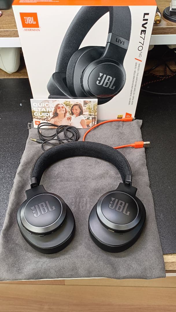 JBL LIVE 770NC「美品」 JBL(ジェイ ビー エル) JBL LIVE770NC SAT サンドストーン ワイヤレス