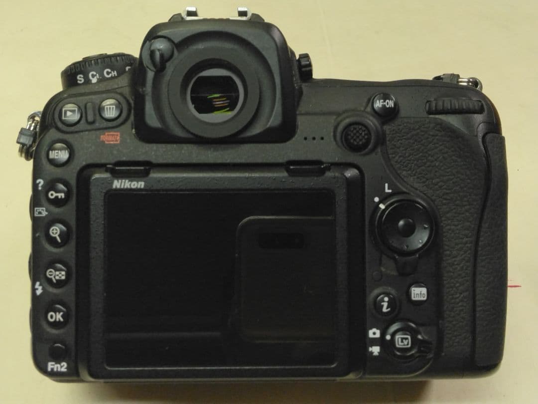 パ*コ様 デジタル一眼 Nikon D500 レンズ2本 互換BG 純正バッテリ