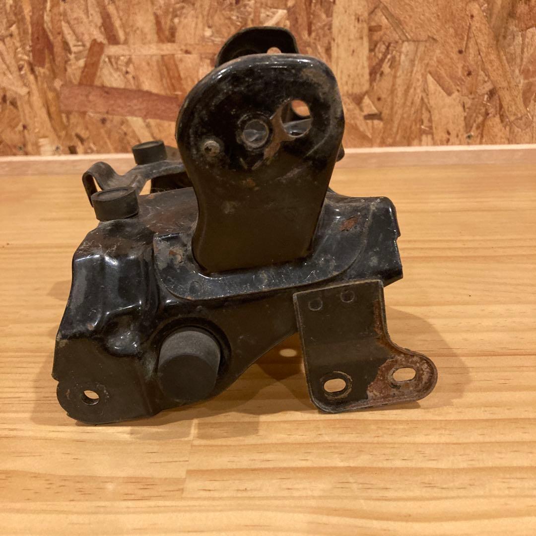 CB750FB リアフェンダーブラケット。ボックス CB750FB リアフェンダー