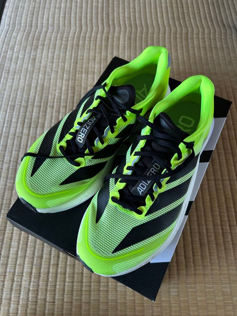 ADIZERO ランニングシューズ ネオンイエロー/ブラック - メルカリ
