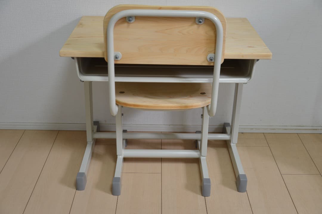 キシル 学習机セット(教室タイプの学習机と椅子) 金属フレーム