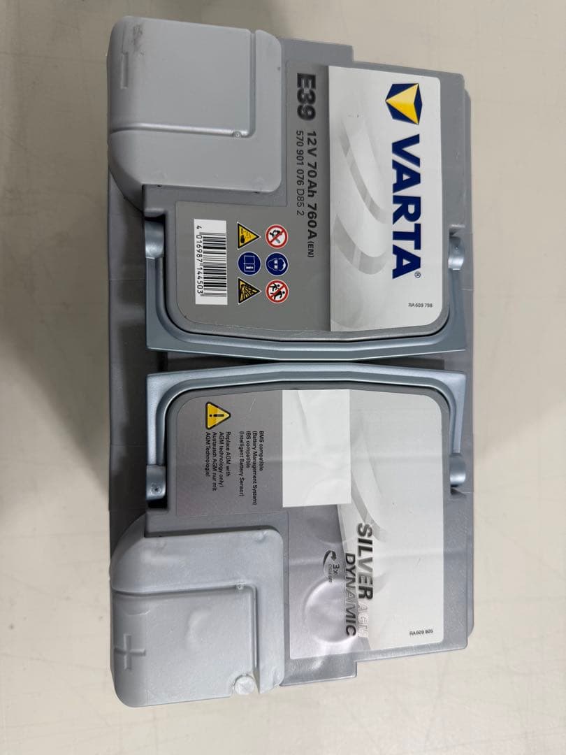 VARTA E39 AGMバッテリー 12V 70Ah 760A Varta Silver Dynamic A7 (E39) AGM 12v 70Ah 760CCA Type 096 Car