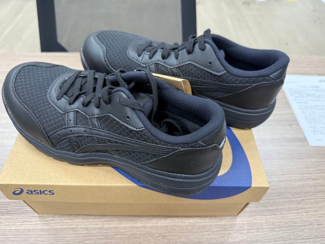 アシックス ウィンジョブ CP221　26.0cm、ブラック×ブラック　未使用品