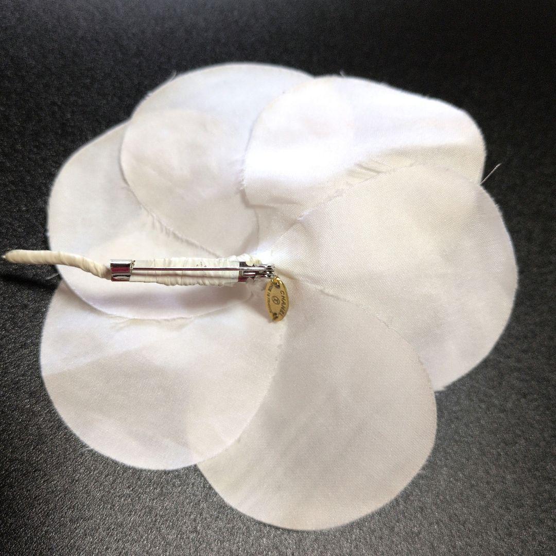 CHANEL シャネル カメリア コサージュ 11cm ホワイト 刻印プレート