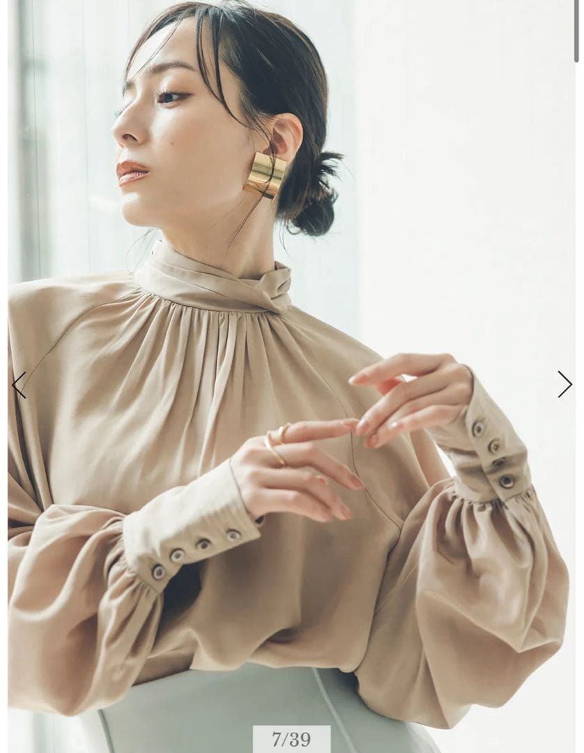 anuans アニュアンス　クロスネックボリュームブラウス アニュアンス anuans クロスネックボリュームブラウス （WHITE