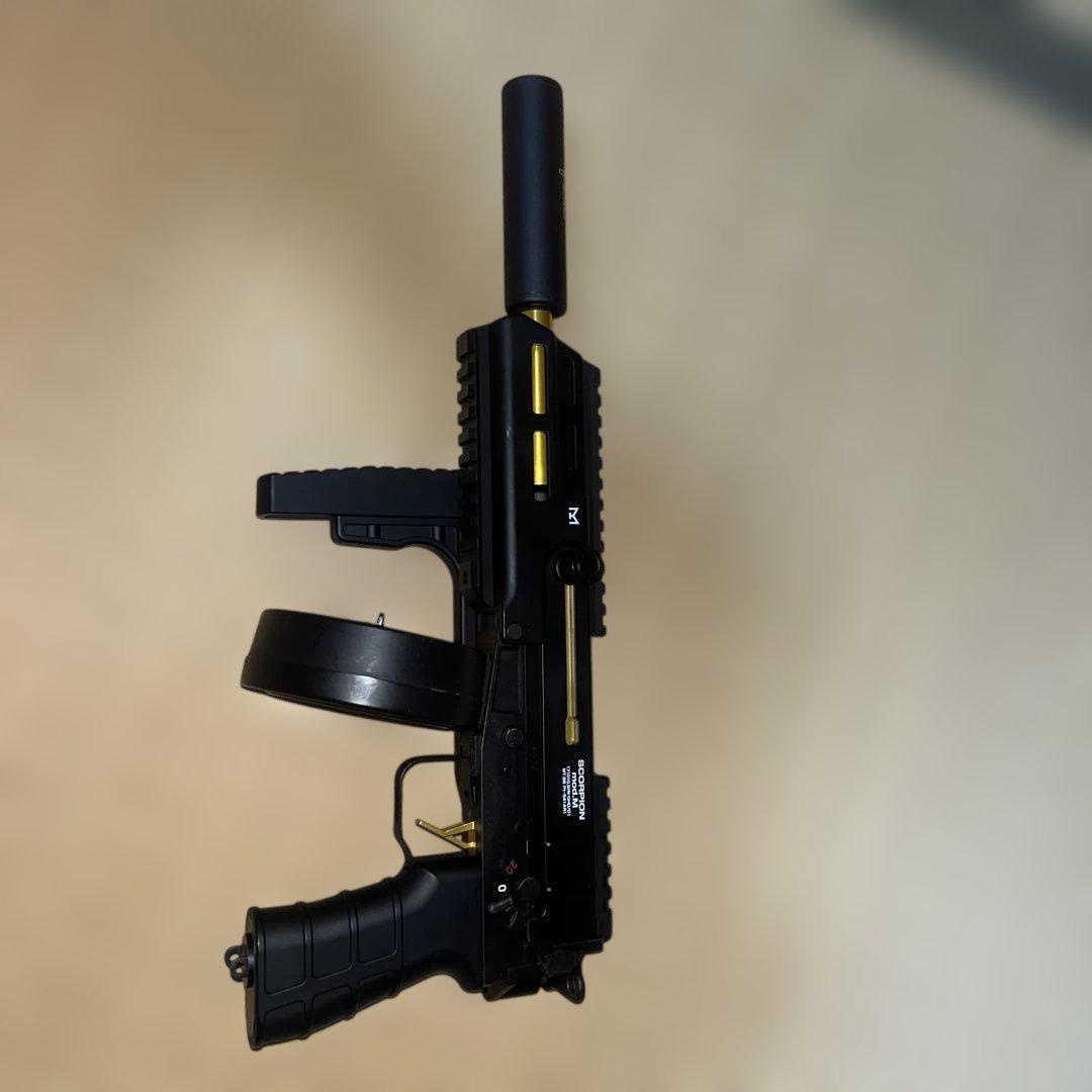 S*U様 東京マルイ スコーピオン ゴールデン デルタフォース