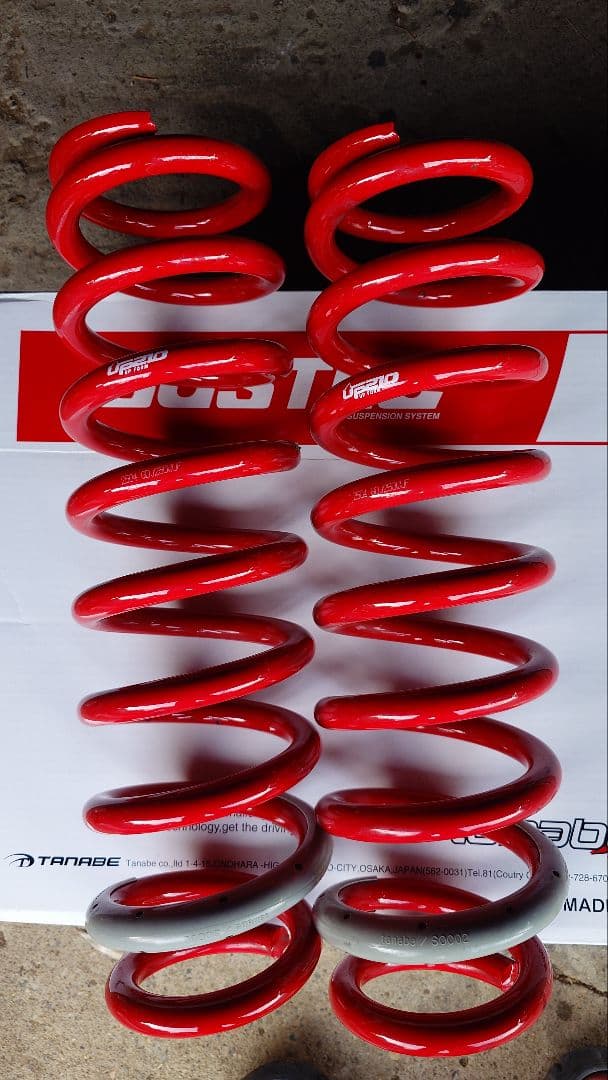 タナベ UP210 リフトアップ lc250 ランクル250をタナベのリフトアップスプリング、UP210でリフトアップ