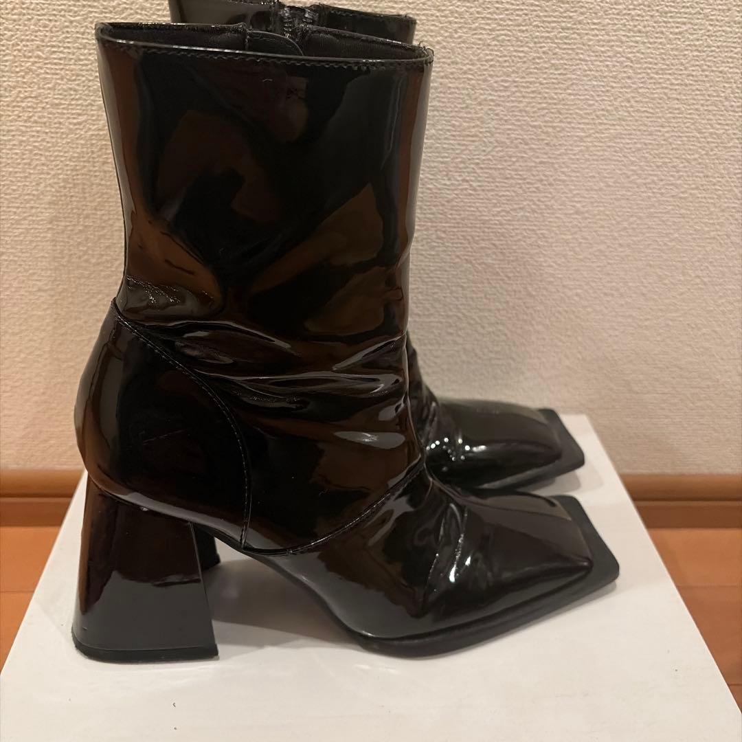 melt the lady enamel square short boots - メルカリ
