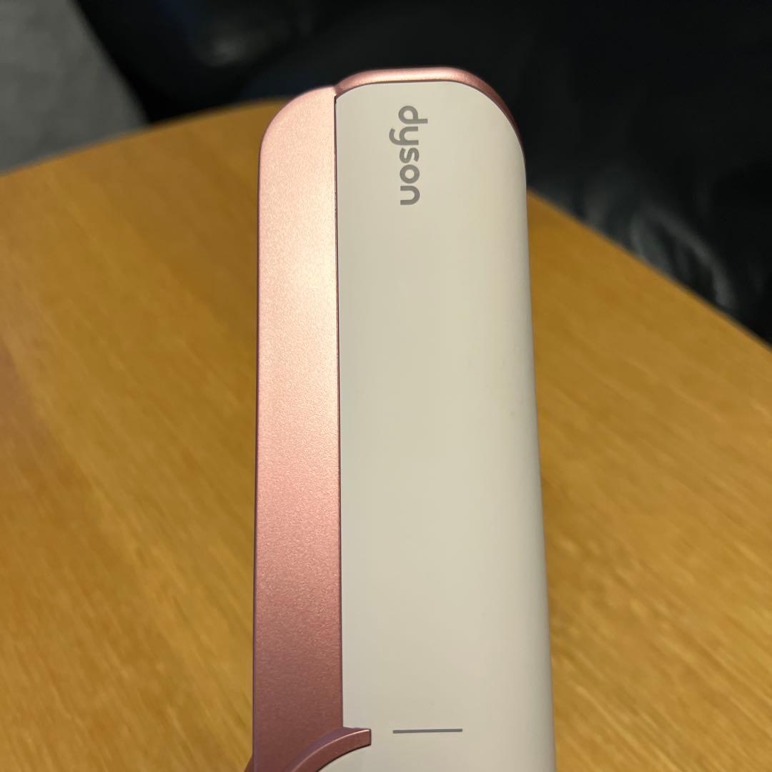 Dyson Airwrap ホワイト・ローズゴールド - メルカリ