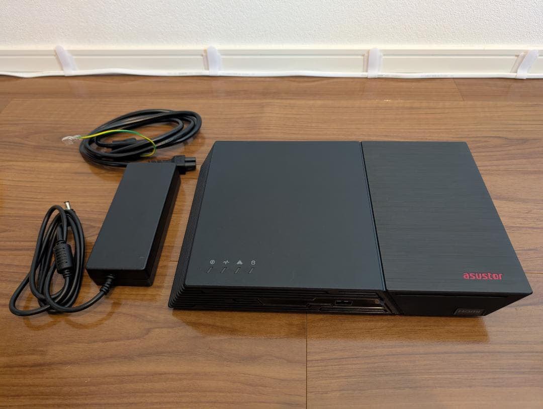 T*H様 【美品】NAS ASUSTOR FLASHSTOR 12 Pro FS Asustor Flashstor 12 Pro, 12 Bay SSD NAS, Quad-Core 2.0GHz, 10GbE
