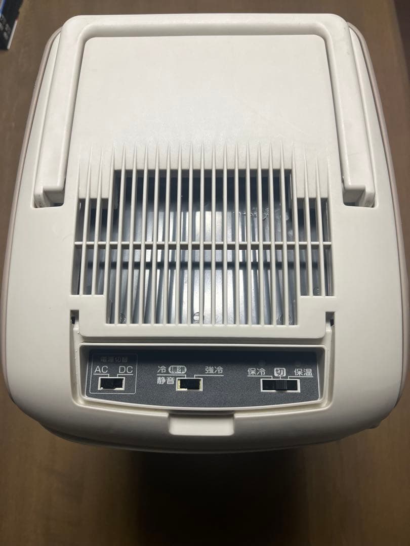 くまのプーさん TWINBIRD ポータブル電子冷温ボックス HR-4201型