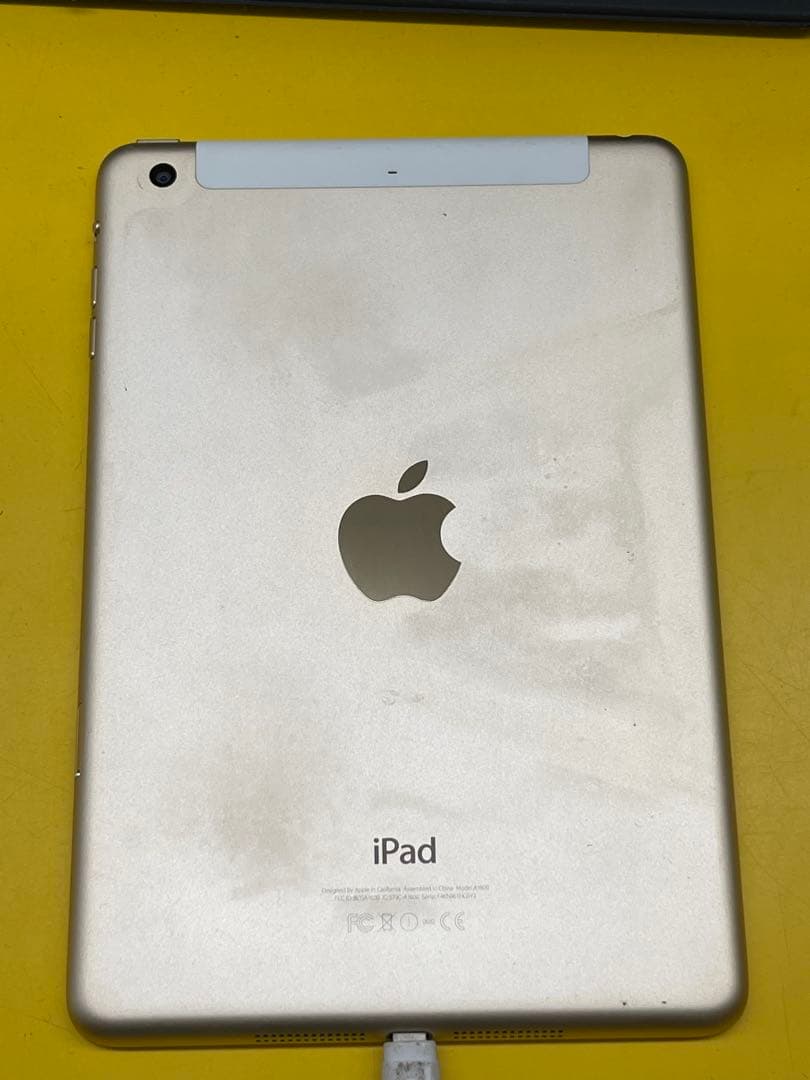 iPad mini 3 16GB MGYR2J - メルカリ