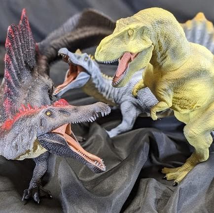 恐竜一番くじＡ賞・ラストワン賞スピノサウルス＆Ｂ賞ティラノサウルス３体セット Amazon | 一番くじ 恐竜 2022 ラストワン賞 スピノサウルス フィギュア