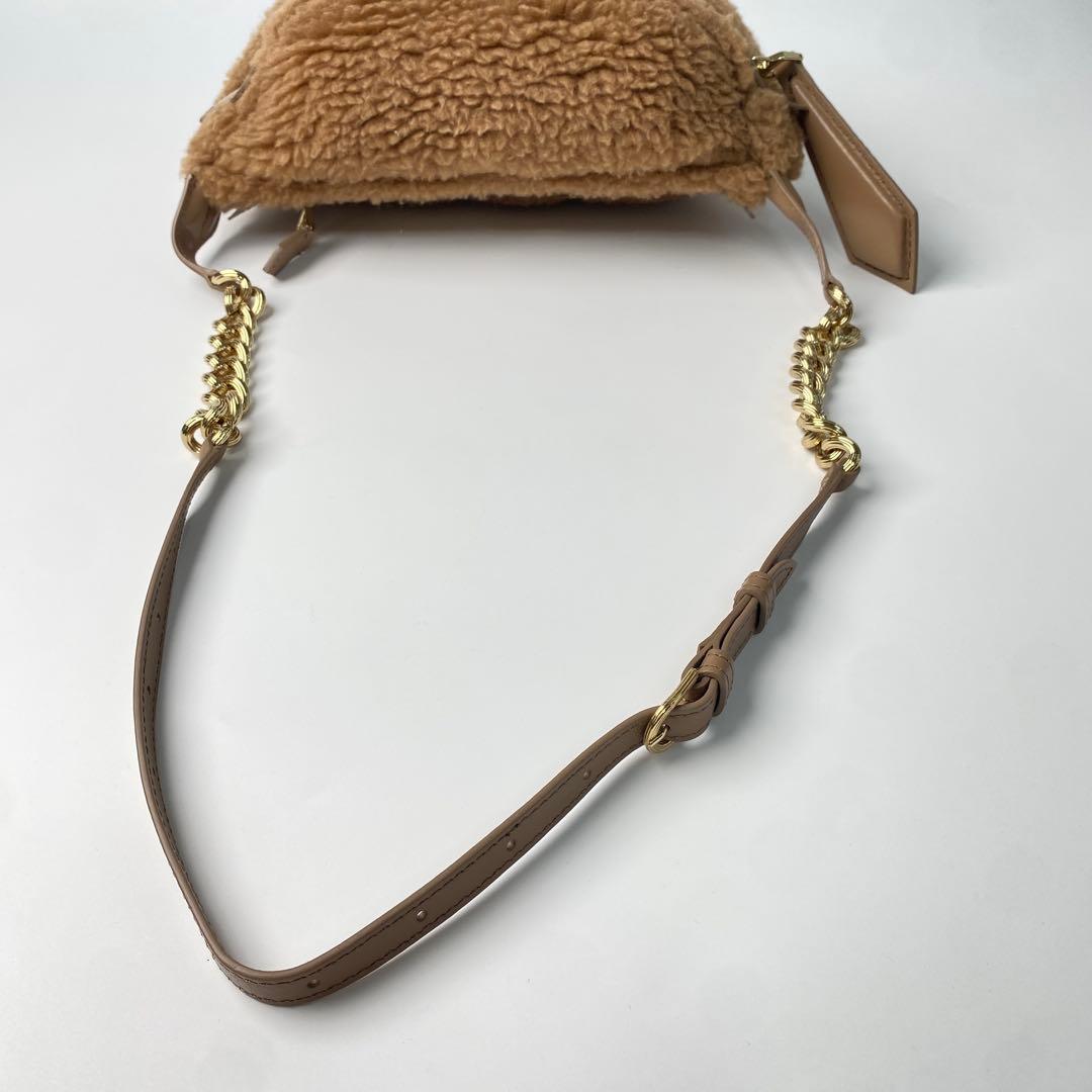 マックスマーラ MaxMara テディベア ボア ボディバッグ ウエストポーチ