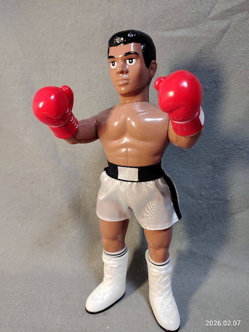 昭和レトロ モハメドアリ メディコムトイ ソフビファイティング