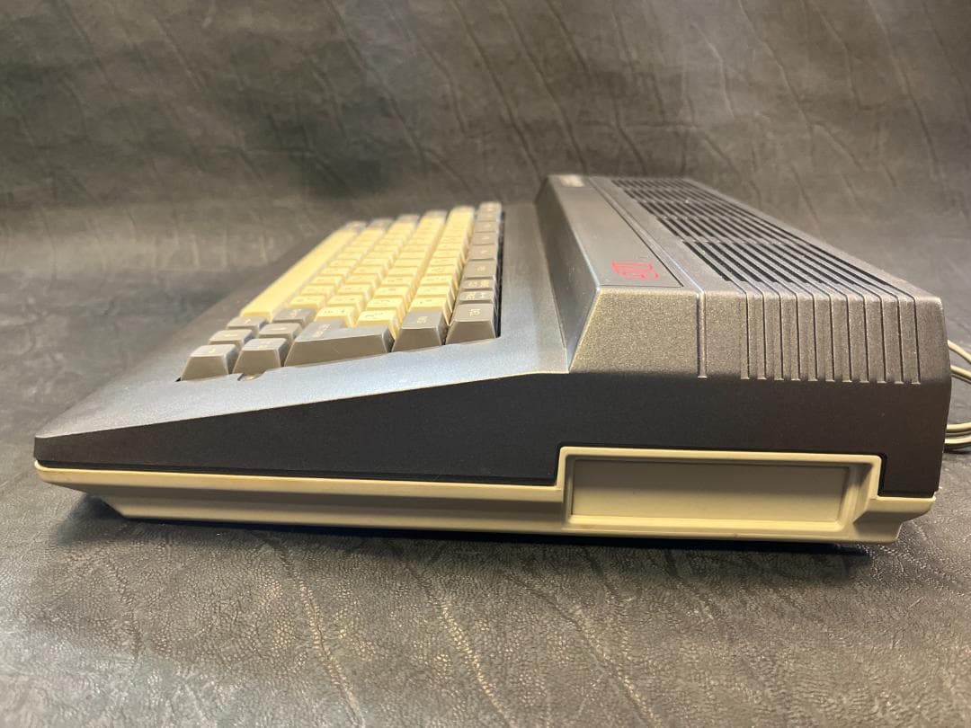 NEC PC-6001mkIISR 通電確認済み NEC 通電確認済み PC-6001mkIISR