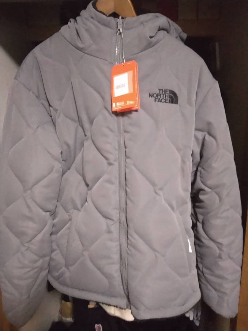 THE NORTH FACE リバーシブルグレー ダウンジャケット ザ・ノースフェイス ダウン ジャケット メンズ リバーシブル レア 軽量
