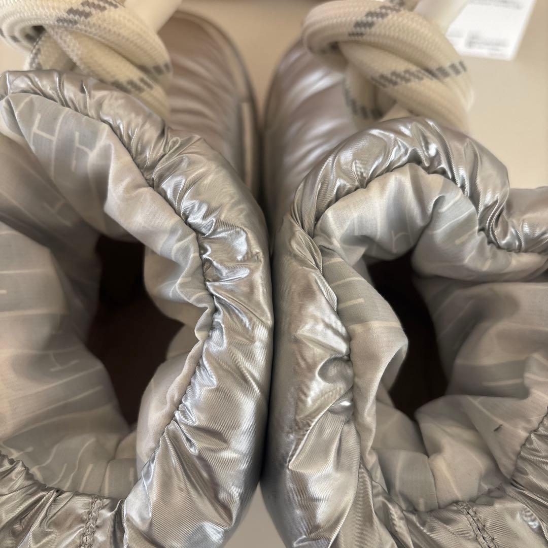 UGG シルバー 6W Classic Msxi Short23 - 靴新 モデル