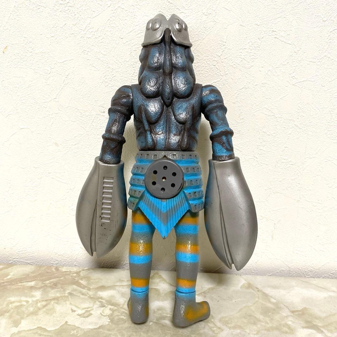 昭和レトロ バルタン星人 ソフビ 28.5cm 1993年 フィギュア - メルカリ