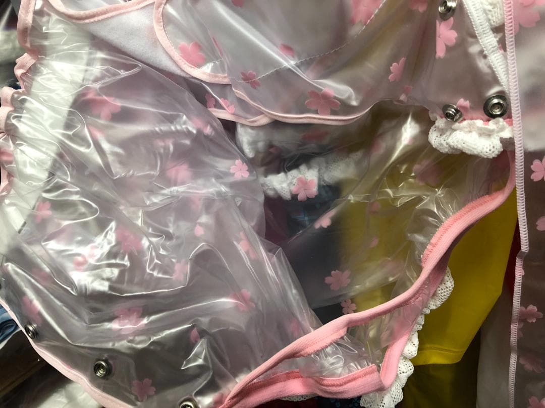 大人おむつカバー 塩化ビニール 裏は梨地 M ピンク桜 売れてます 透け