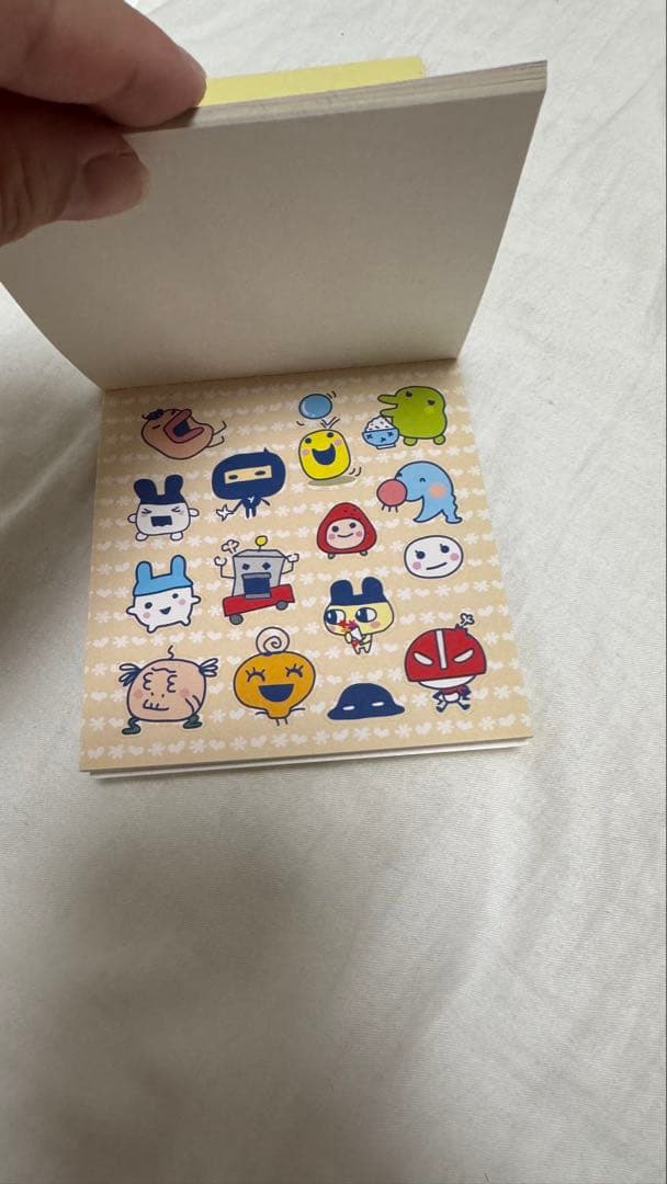 未使用品】かえってきた!たまごっちプラス シール本 - メルカリ