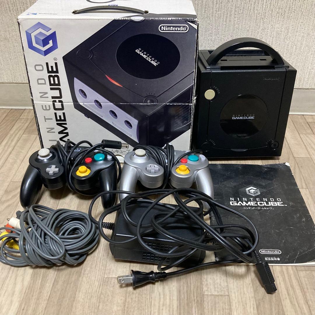 Nintendo GameCube 本体 コントローラー2個付き - メルカリ