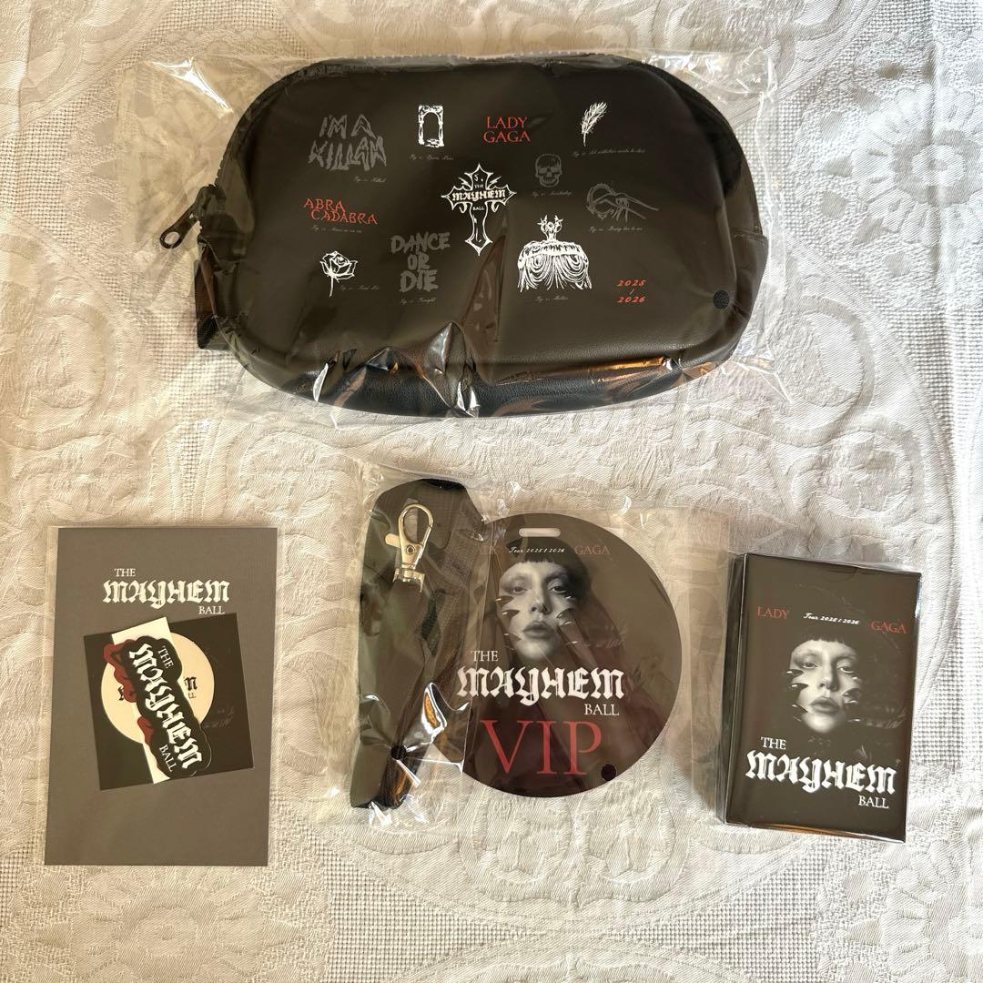 レディガガ VIP Silver特典グッズセット - メルカリ