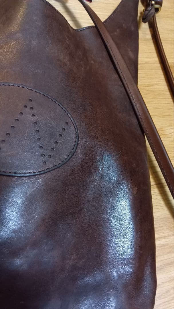 niceness H.R.Lowe レザー