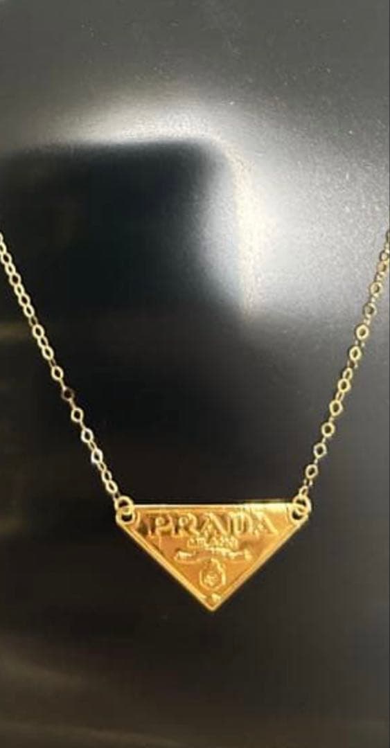 K18(Au750)PRADAネックレス 楽天市場】PRADA (プラダ) トライアングル ゴールドネックレス 1JC558