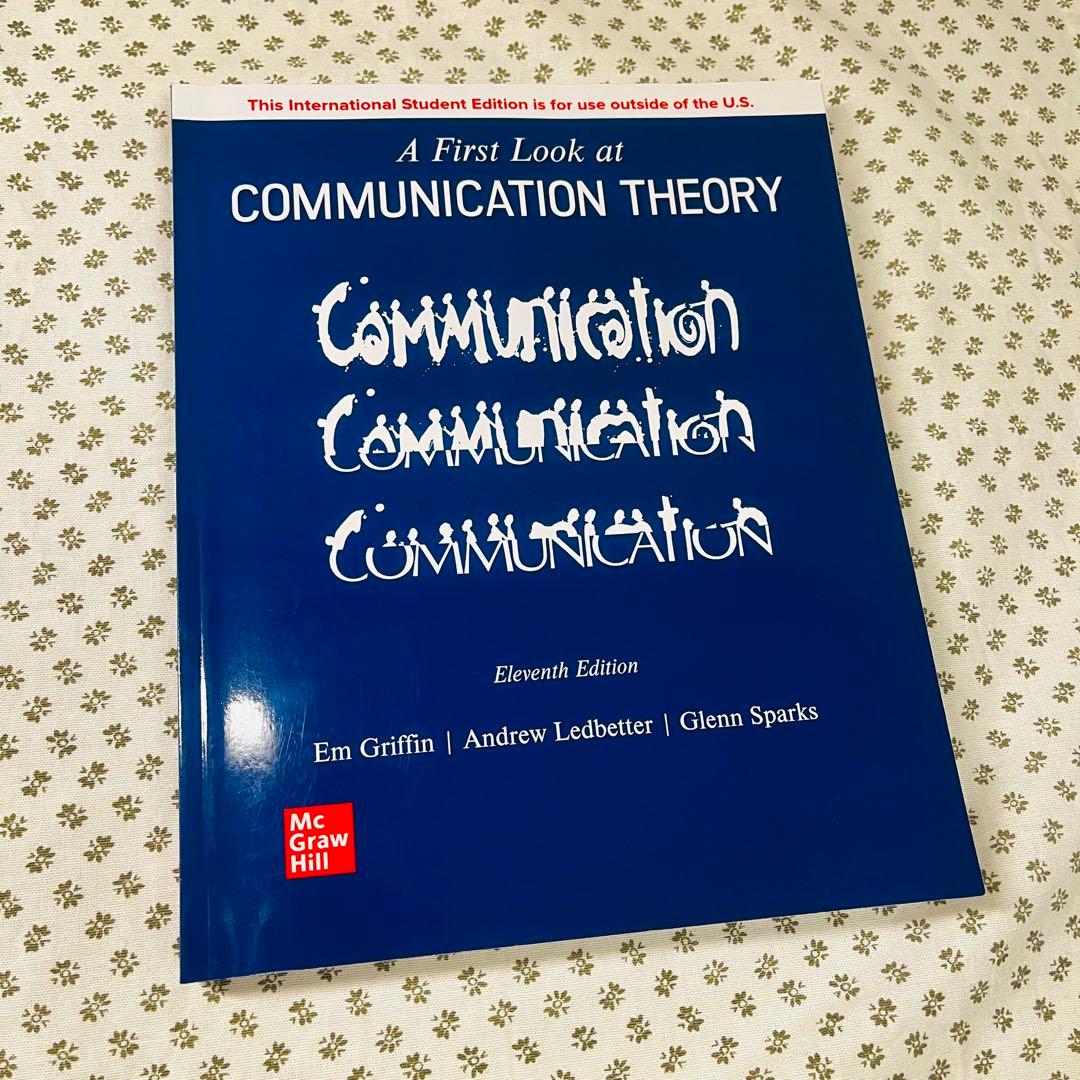 A First Look at COMMUNICATION THEORY - メルカリ
