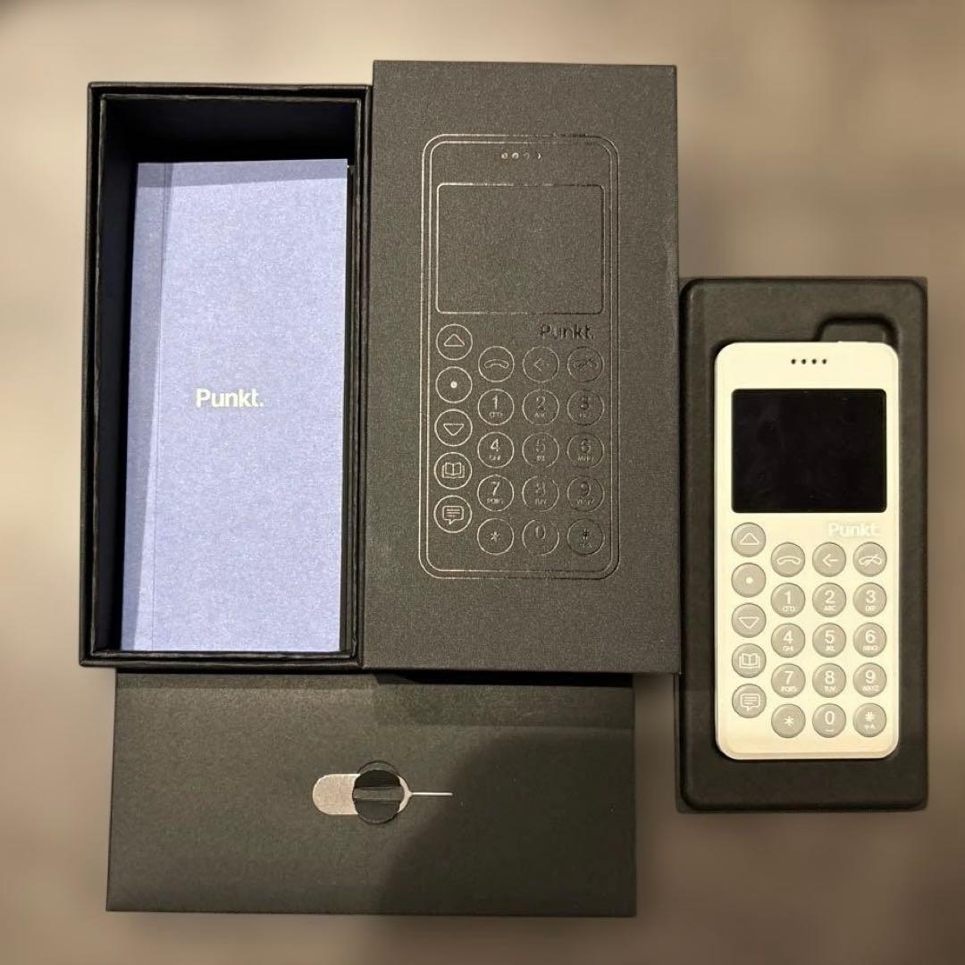 美品 Punkt. MP02 シンプル携帯 ミニマリズム 動作確認済 - メルカリ