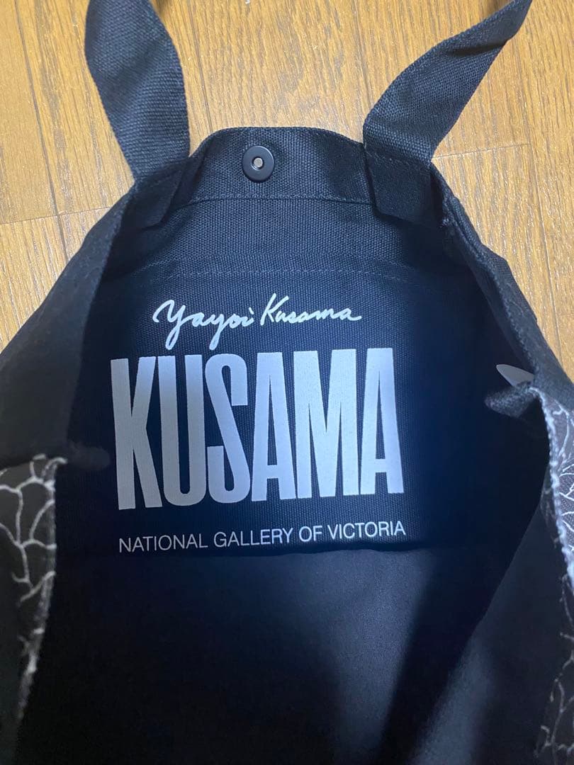 限定 NGV x 草間彌生 かぼちゃ 黒トートバッグ ビクトリア国立美術館