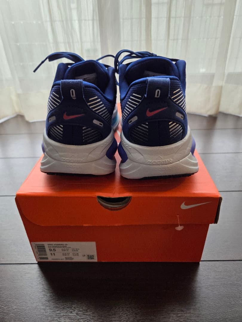 【美品】ナイキボメロ18　27.5cm ネイビー