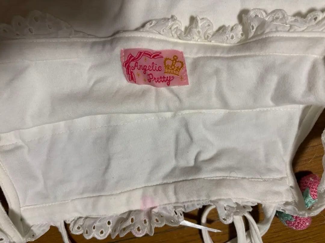 Angelic Pretty いちごモチーフ付きキャミソール