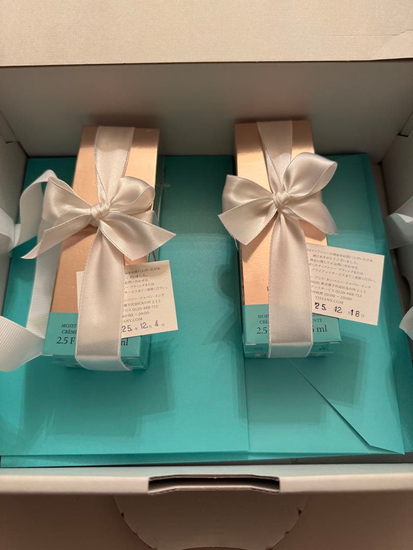 ティファニー　ローズゴールド　ハンドクリーム2本セット Amazon.co.jp: ティファニー ハンドクリーム ローズゴールド ハンド