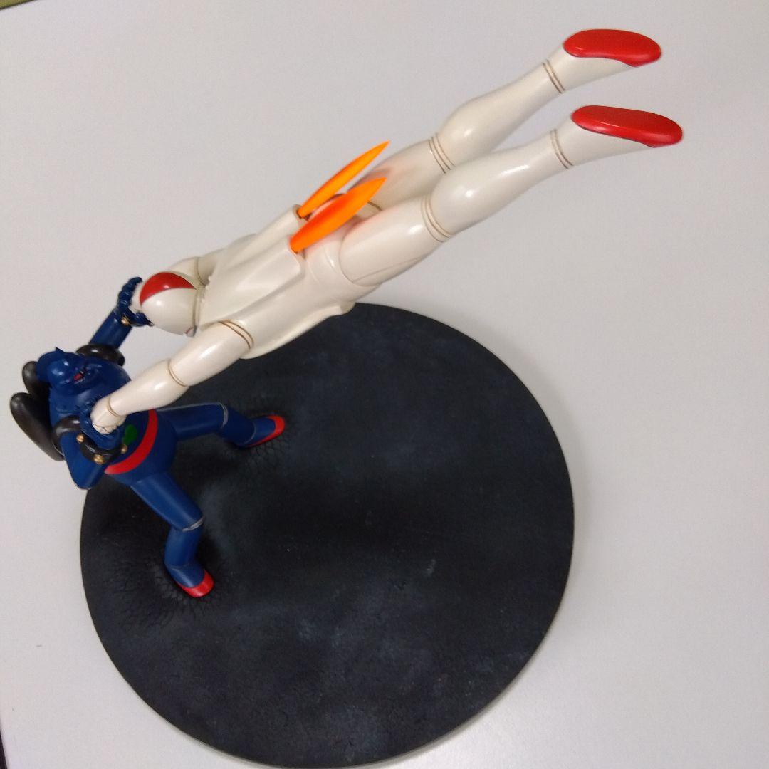 鉄人28号対バッカスのアクションポーズ - メルカリ