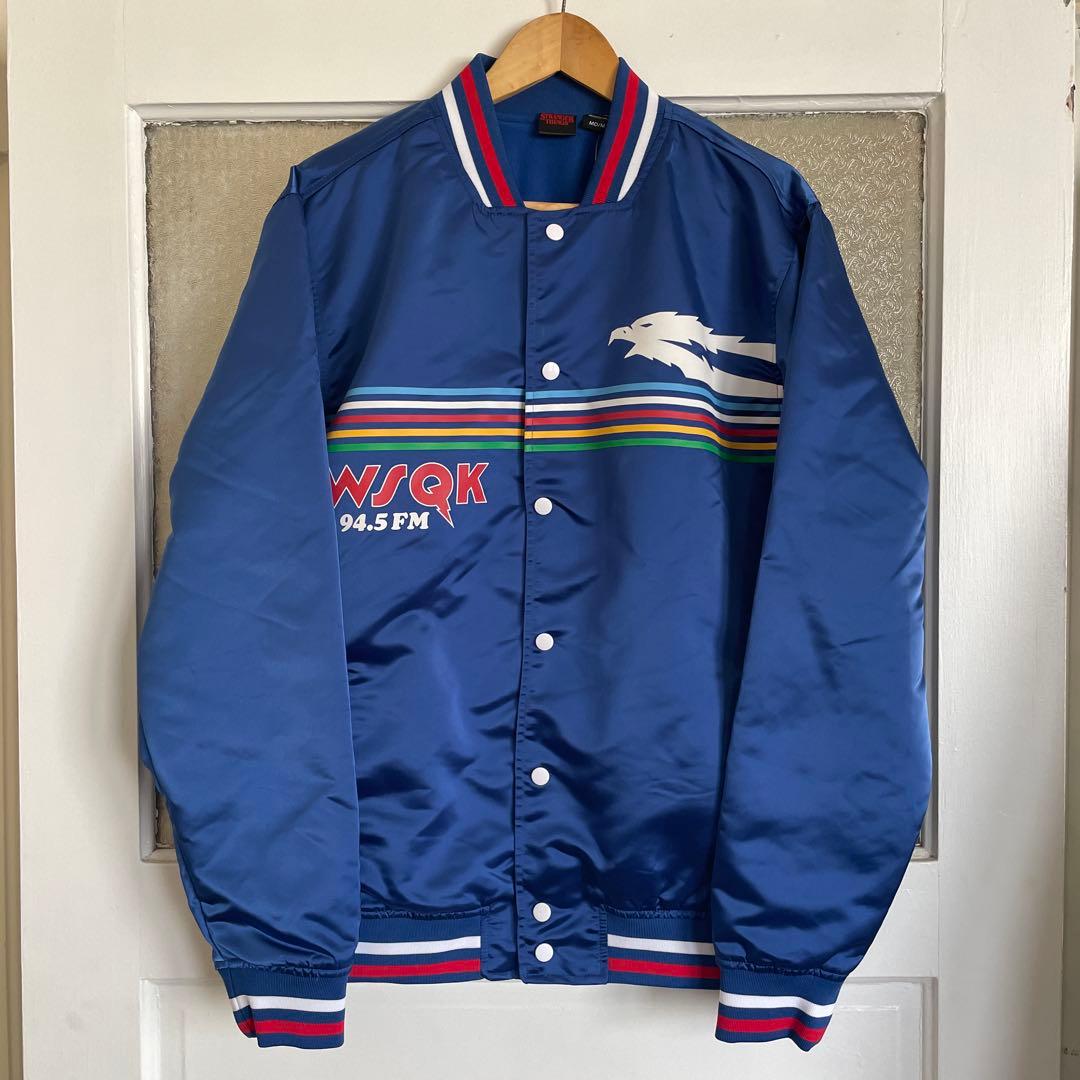 新品 ストレンジャーシングス シーズン5 WSQKスタジャン Mサイズ