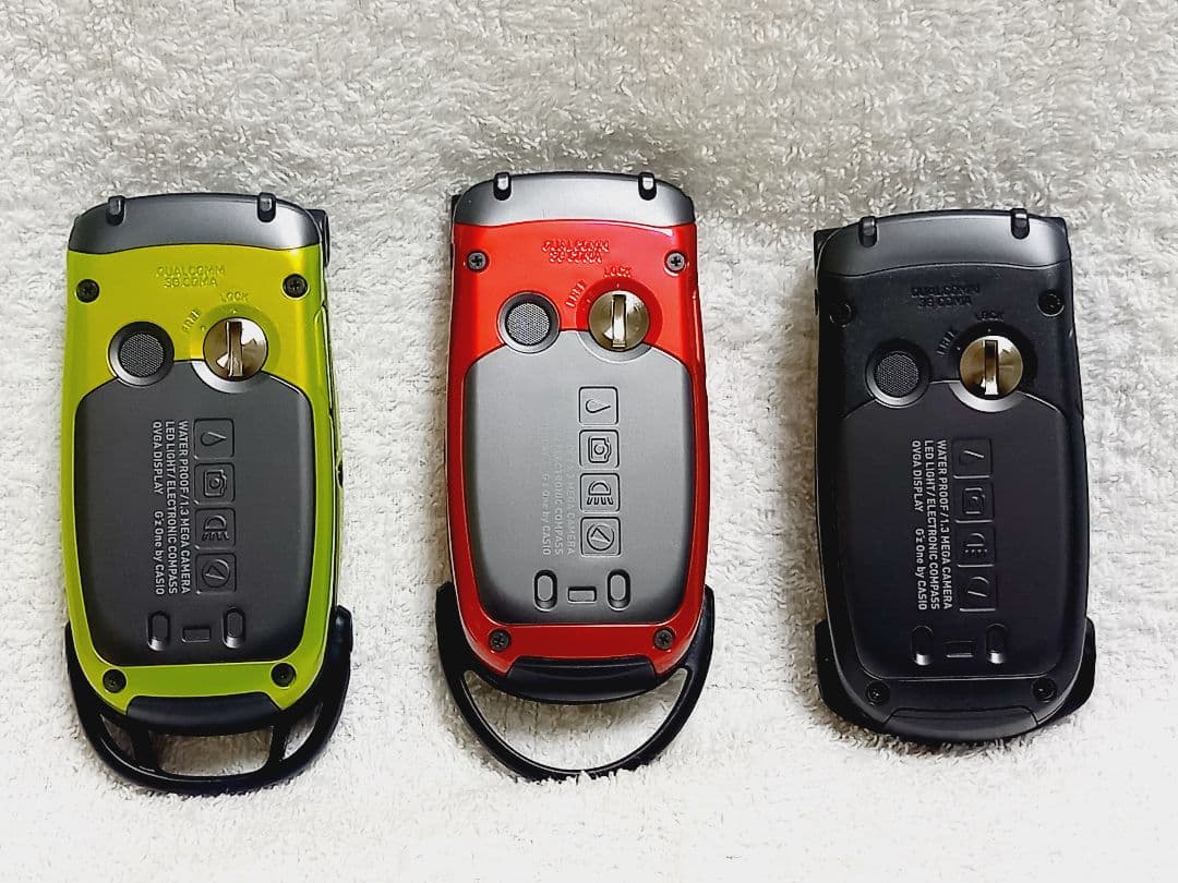 au カシオG'zOne TYPE-R携帯電話モックアップ全3色セット ガラケー