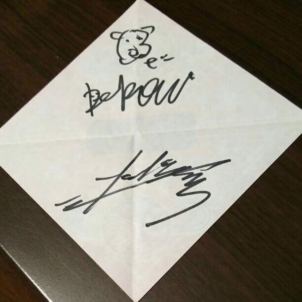 DJ YOSHITAKA & Des-ROW 直筆サイン - メルカリ