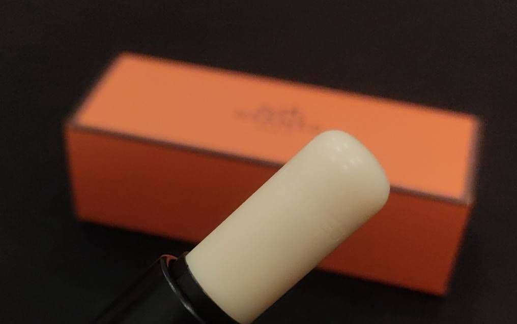 ルージュ・エルメス リップバーム ルージュ　エルメス　3.5g　リボン付き