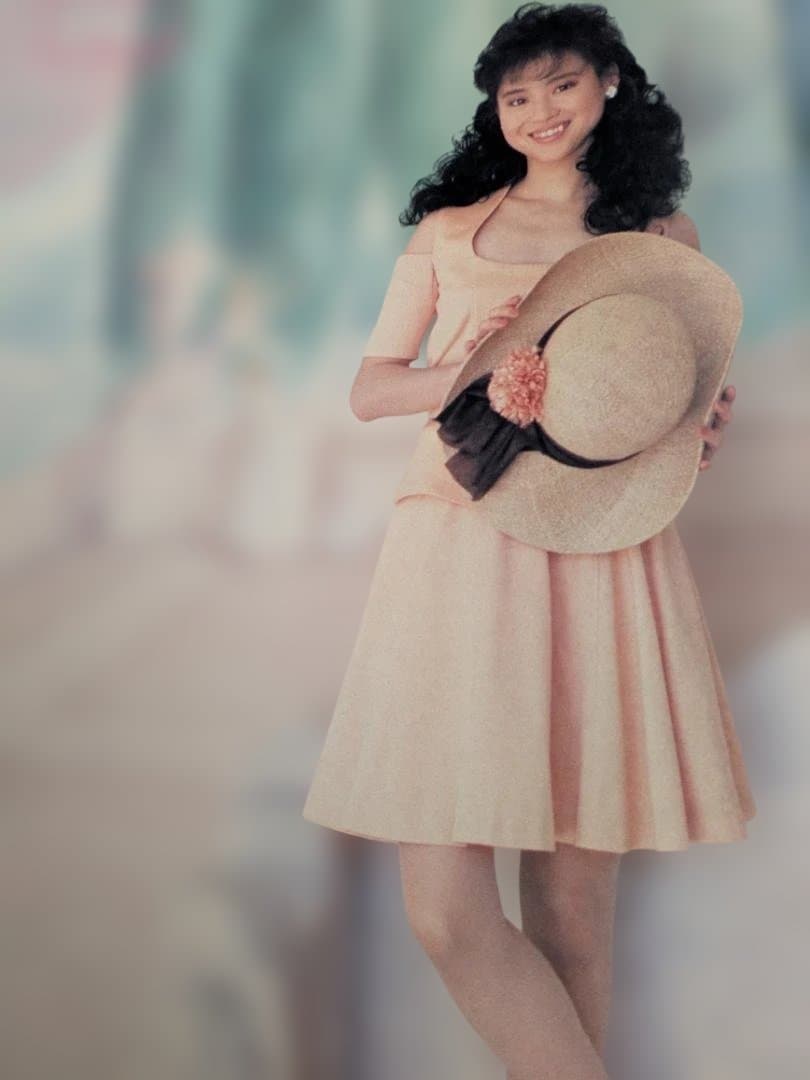 値下げレア希少品‼️松田聖子コンサート 1983 パンフレット - メルカリ