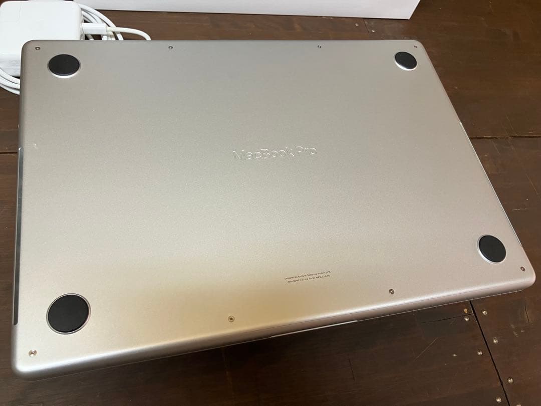 美品 MacBook Pro M3 16GB 1TB US配列キー 充電回数極少 - メルカリ
