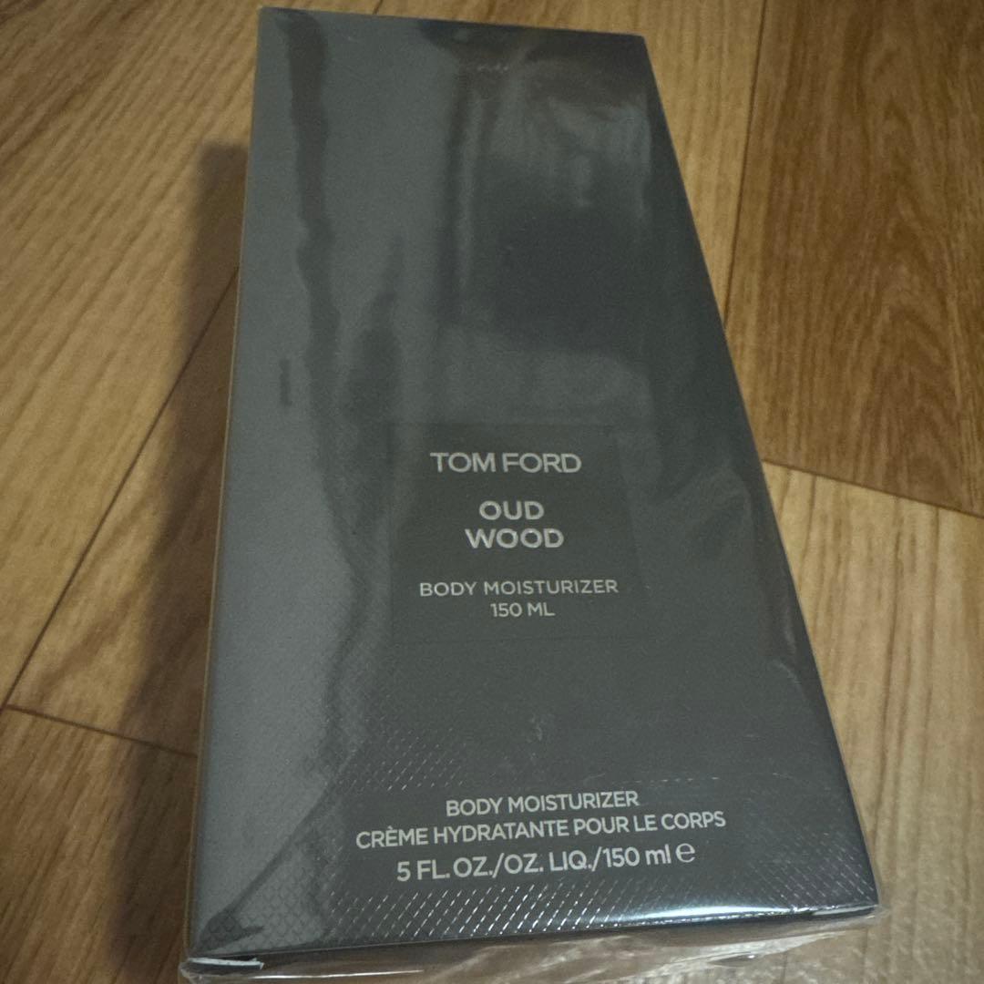 TOM TOM FORD OUD WOOD ボディモイスチャライザー 150 ML