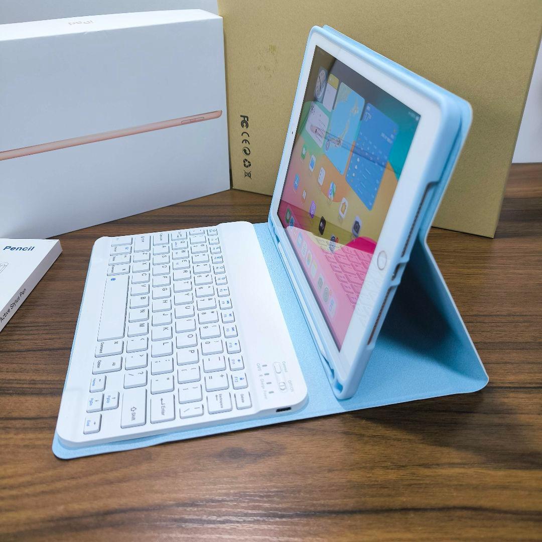 iPad 第6世代 Simフリー 32GB ケースとキーボード、タッチペン - メルカリ