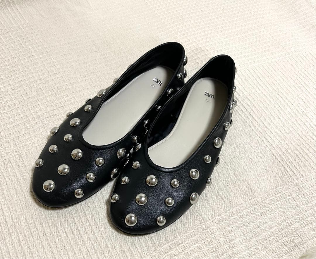 ZARA ザラ スタッズ付きレザーバレリーナシューズ 38 (24.6cm)