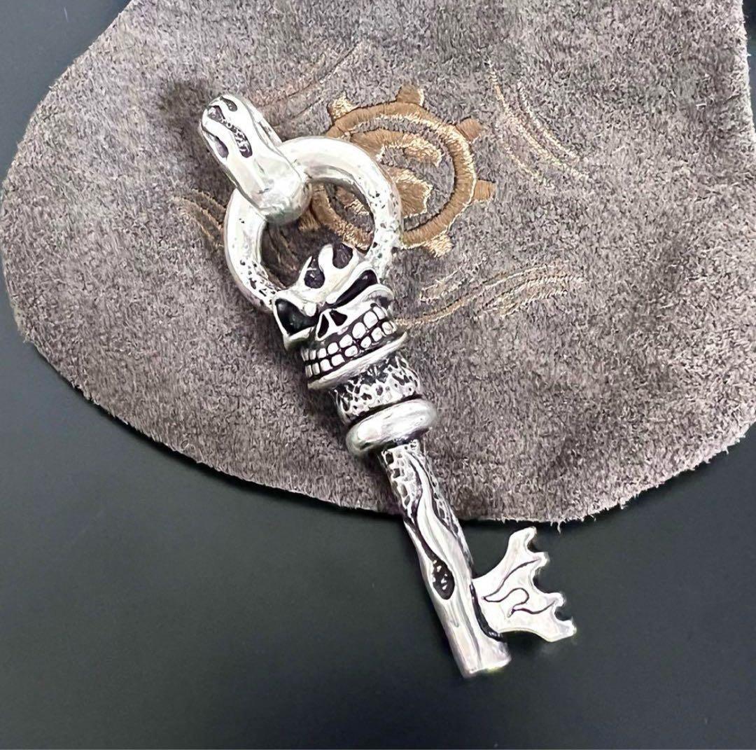 極美品　スターリンギア　スケルトンキーペンダント　全長8㎝ スケルトンキーペンダント - スターリンギア日本公式サイト
